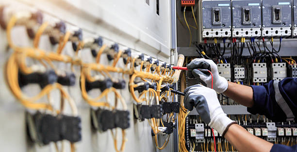 Professional Electrician technician working in Mount Pleasant, UT